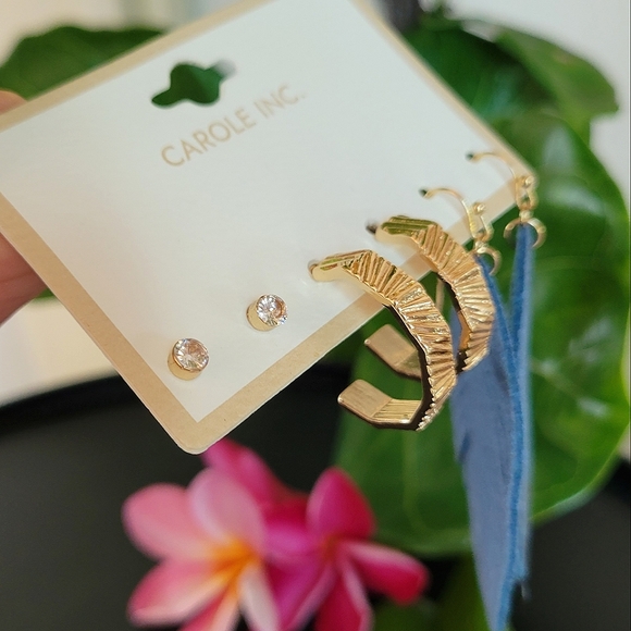 BRAND NEW CAROL INC EARRINGS - Picture 2 of 5